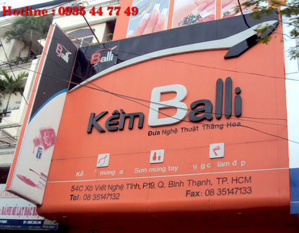 Báo Giá Bảng Hiệu Hộp Đèn Chữ Nỗi Alu Inox Tại Đà Nẵng Lh : 0905755597 Anh Huy